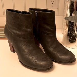 COLE HAAN NIKE AIR collab women’s bootie size 7.5